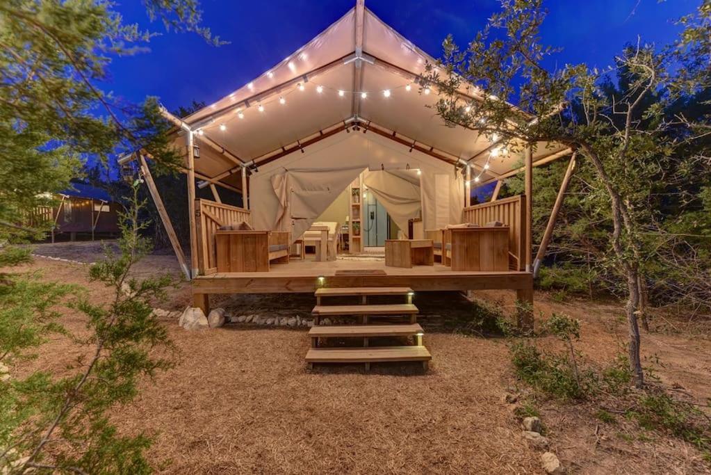 Hotel 12 Fires Luxury Glamping With Heating #5 Johnson City Esterno foto
