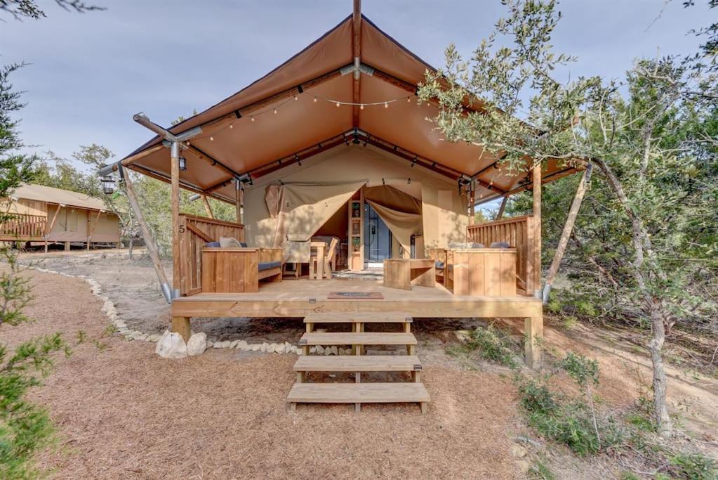 Hotel 12 Fires Luxury Glamping With Heating #5 Johnson City Esterno foto