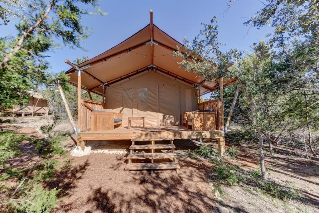 Hotel 12 Fires Luxury Glamping With Heating #5 Johnson City Esterno foto